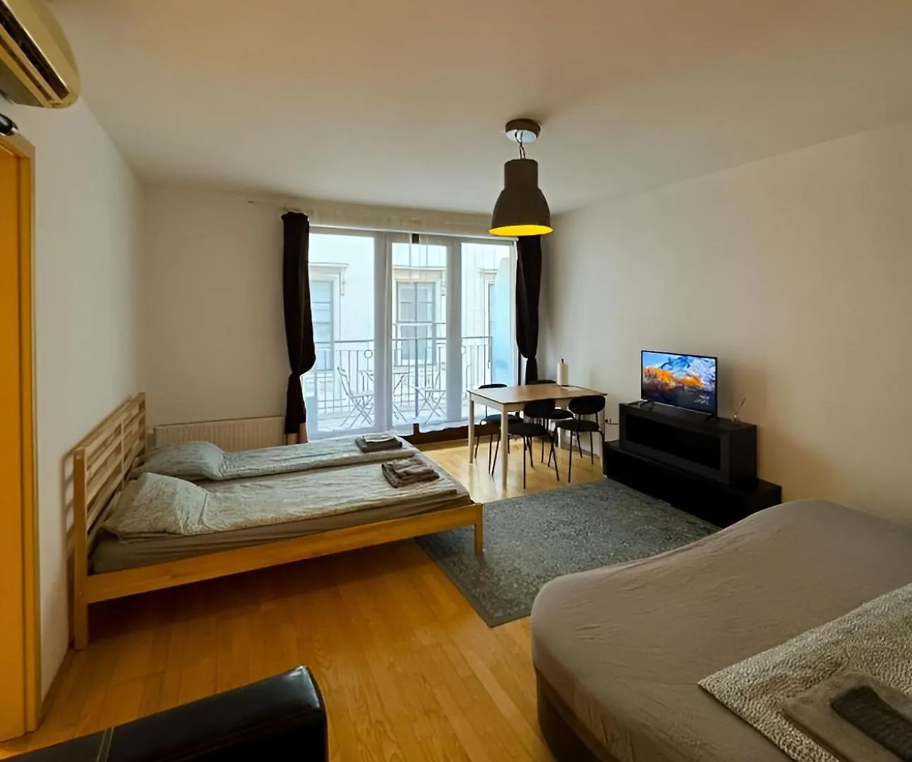 Downtown Family Apartments Budapest 0*,