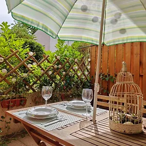 - Free Garage, Ac, Balcony, Wi-fi Apartament